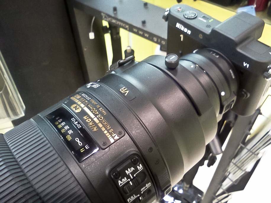 Nikon-1-FT-1-40mm-f2.8-lens-combo1.jpg